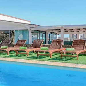 https://villa-cobas.in-canary-islands.com