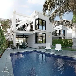 https://sunshine-villas.in-canary-islands.com